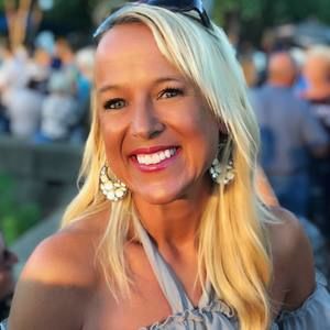 Meet your Posher, Hillary